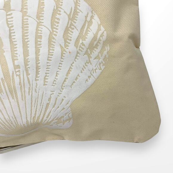 Cream White Sea Shell Beachy Clutch - Picture 4 of 7